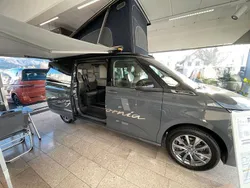 Grau Neu 2025 VW T7 California Van | 83.990 €