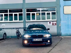Blau Gebraucht 2002 BMW 330 M Sport Limousine | 6.000 €