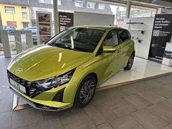 Mangrove green Gebraucht 2024 Hyundai i20 Comfort Limousine | 22.650 € (Superpreis)