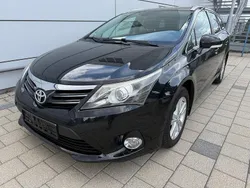 Schwarz Gebraucht 2012 Toyota Avensis Life Kombi | 6.590 € (Fairer Preis)