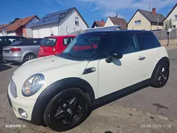 Weiß Gebraucht 2007 Mini Cooper Kleinwagen | 3.795 € (Fairer Preis)
