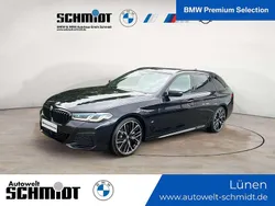 M carbonschwarz metallic Gebraucht 2022 BMW 530 M Sport Kombi | 42.590 € (Teuer)