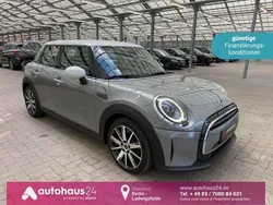 Grau Gebraucht 2022 Mini Cooper Classic Kleinwagen | 21.990 € (Fairer Preis)
