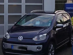 Blau Gebraucht 2014 VW up! Kleinwagen | 8.500 € (Etwas zu teuer)
