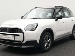 Weiß Gebraucht 2024 Mini Countryman Classic SUV | 34.992 €