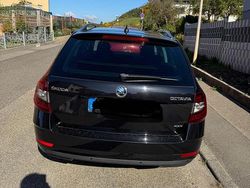 Schwarz Gebraucht 2019 Skoda Octavia Soleil Kombi | 20.000 € (Etwas zu teuer)