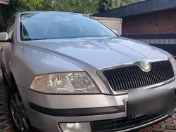 Silber Gebraucht 2008 Skoda Octavia Kombi | 1.350 € (Guter Preis)