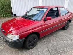Rot Gebraucht 1993 Ford Escort Limousine | 1.499 €