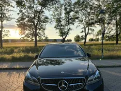 Schwarz Gebraucht 2014 Mercedes 220 Limousine | 14.000 €