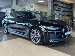 Schwarz schwarz ii Gebraucht 2023 BMW i4 Shadowline Limousine | 38.800 € (Guter Preis)