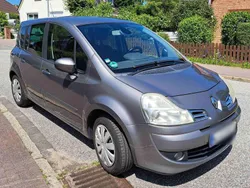 Silber Gebraucht 2010 Renault Grand Modus Van / Kleinbus | 1.999 €