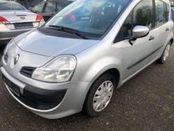 Silber Gebraucht 2008 Renault Modus Van / Kleinbus | 3.500 € (Etwas zu teuer)