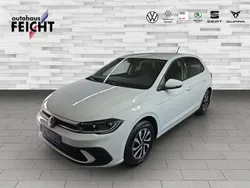 Pure white Gebraucht 2023 VW Polo Active Kleinwagen | 22.470 € (Fairer Preis)