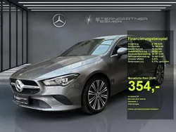 Grau Gebraucht 2023 Mercedes CLA200 Limousine | 32.590 € (Guter Preis)