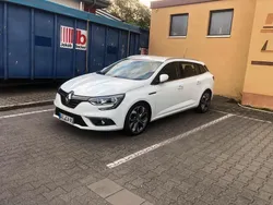 Weiß Gebraucht 2018 Renault Mégane IV Business Kombi | 9.999 € (Superpreis)