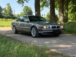 Silber Gebraucht 1997 BMW 750 Performance Limousine | 22.990 €