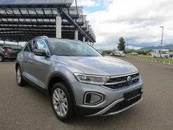 Silber Gebraucht 2024 VW T-Roc Style SUV | 32.200 € (Fairer Preis)