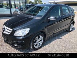 Schwarz Gebraucht 2010 Mercedes B180 Van / Kleinbus | 6.300 € (Fairer Preis)