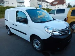 Weiß Gebraucht 2016 Renault Kangoo Van / Kleinbus | 7.999 € (Guter Preis)