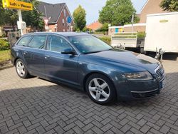 Grau Gebraucht 2006 Audi A6 Sport Kombi | 3.550 €