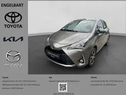 Grau Gebraucht 2019 Toyota Yaris Team Limousine | 11.960 € (Guter Preis)