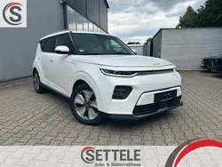 Weiß Gebraucht 2022 Kia Soul EV Spirit SUV | 21.490 € (Superpreis)