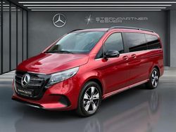 Rot Gebraucht 2024 Mercedes EQV300 Avantgarde Van / Kleinbus | 60.990 € (Teuer)
