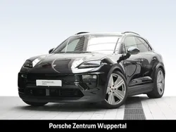 Tiefschwarzmetallic Gebraucht 2024 Porsche Macan SUV | 104.800 € (Teuer)