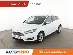 Weiß Gebraucht 2015 Ford Focus Titanium Limousine | 12.690 € (Fairer Preis)