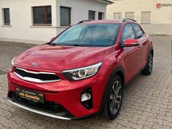 Signal red Gebraucht 2017 Kia Stonic Spirit SUV | 12.600 € (Fairer Preis)