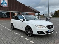 Weiß Gebraucht 2011 Seat Exeo Kombi | 6.900 € (Teuer)