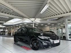 Schwarz Gebraucht 2022 BMW 320e M Sport Limousine | 29.950 € (Guter Preis)