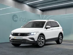 Weiß Gebraucht 2024 VW Tiguan Move SUV | 34.620 € (Fairer Preis)