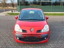 Rot Gebraucht 2011 Renault Modus Dynamique Van / Kleinbus | 2.990 € (Fairer Preis)