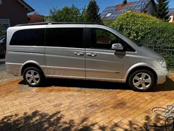 Silber Gebraucht 2011 Mercedes Viano Edition Van / Kleinbus | 24.900 €