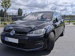 Schwarz Gebraucht 2013 VW Golf VII Kombi | 12.000 € (Etwas zu teuer)