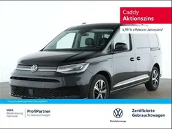 Deep black perleffekt (metallic) Gebraucht 2023 VW Caddy Maxi Style Van / Kleinbus | 34.350 € (Guter Preis)