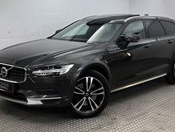 Pine grey (metallic) Gebraucht 2020 Volvo V90 CC Pro Kombi | 34.800 € (Fairer Preis)