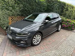 Grau Gebraucht 2018 VW Polo Highline Kleinwagen | 15.200 € (Fairer Preis)