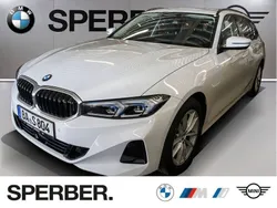Weiß Gebraucht 2024 BMW 320 Comfort Edition Kombi | 35.580 € (Guter Preis)
