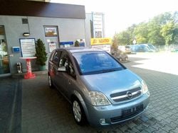 Silber Gebraucht 2003 Opel Meriva Cosmo Van / Kleinbus | 3.499 € (Fairer Preis)