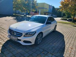 Weiß Gebraucht 2016 Mercedes C220 Limousine | 17.900 € (Fairer Preis)