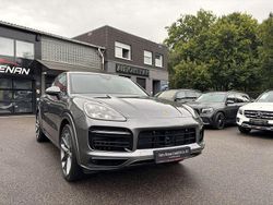 Grau Gebraucht 2019 Porsche Cayenne SUV | 59.880 € (Fairer Preis)