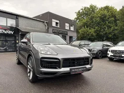 Grau Gebraucht 2019 Porsche Cayenne SUV | 59.880 € (Fairer Preis)