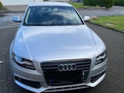 Silber Gebraucht 2010 Audi A4 Ambition Limousine | 6.700 € (Guter Preis)