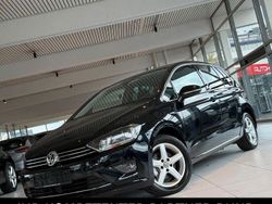 Schwarz Gebraucht 2016 VW Golf Sportsvan Highline Van / Kleinbus | 10.800 € (Guter Preis)