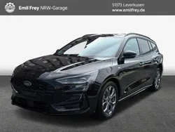 Agate black metallic Gebraucht 2023 Ford Focus ST-Line Kombi | 23.950 € (Guter Preis)