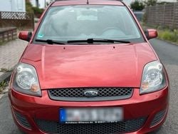 Rot Gebraucht 2007 Ford Fiesta Fun X Kleinwagen | 1.490 € (Guter Preis)