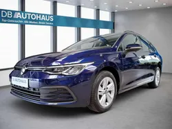 Blau Gebraucht 2023 VW Golf VIII Life Kombi | 20.560 € (Guter Preis)