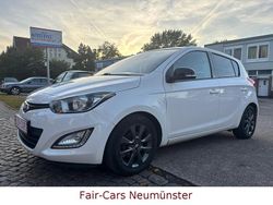 Weiß Gebraucht 2014 Hyundai i20 GO! Kleinwagen | 3.999 € (Etwas zu teuer)